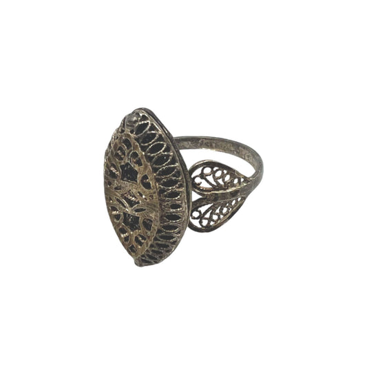 Antique Ornate Silver Ring (Size: Women's 7.5)