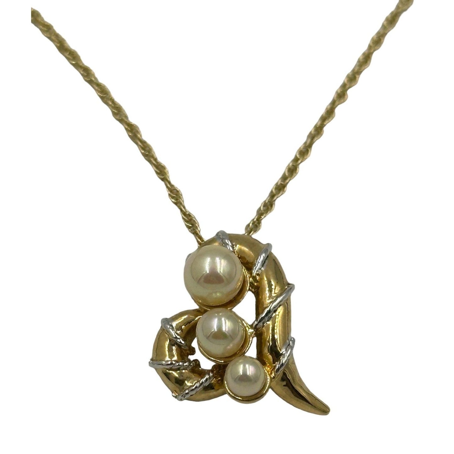 Stunning Vintage Gold Necklace With Heart Pendant