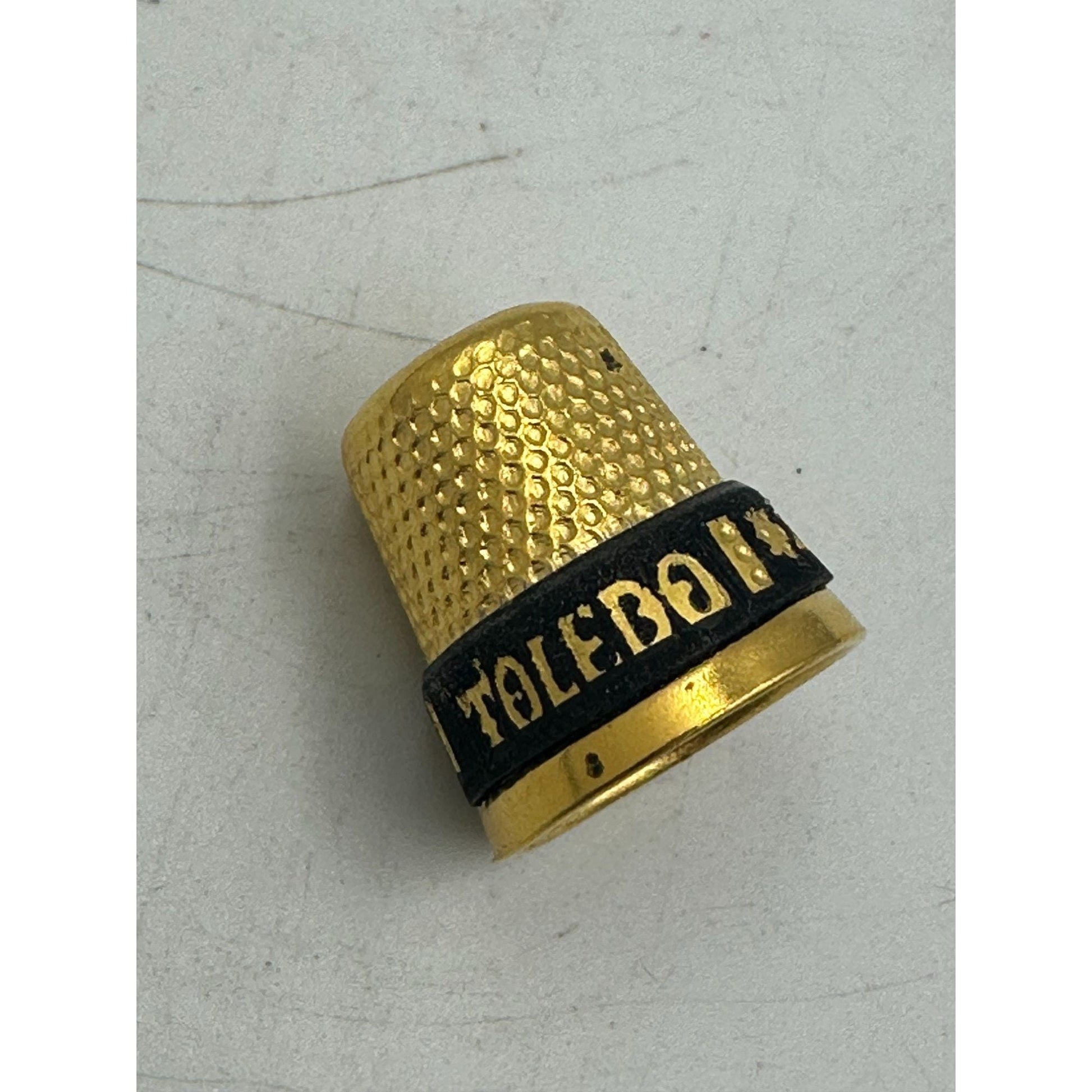 Vintage Collectable City Gold Thimble "Toledo"